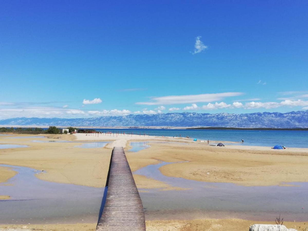 Apartment Anzotika Nin Εξωτερικό φωτογραφία